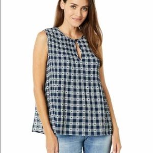 Max Studio Crepe Sleeveless Jacquard Pleated Blouse In Navy White EUC